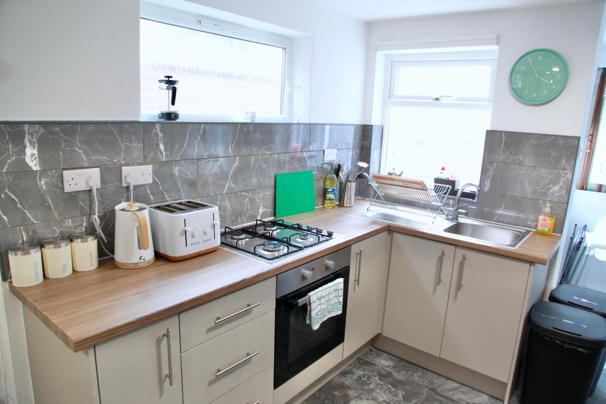 Radford Retreat - - Great For Families & Contractors - Sleeps 6 Holiday home