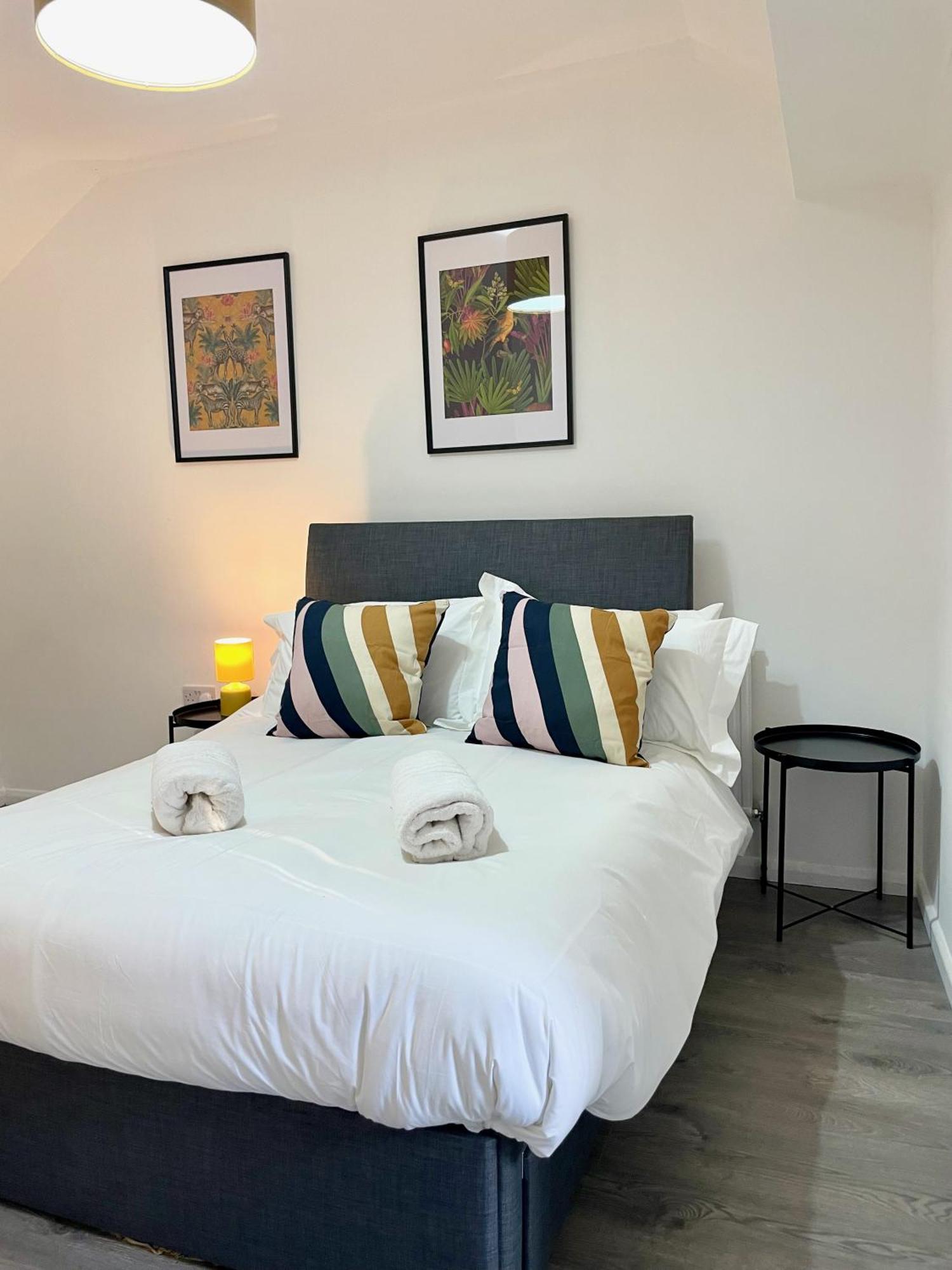 Holiday home Radford Retreat - - Great For Families & Contractors - Sleeps 6 *