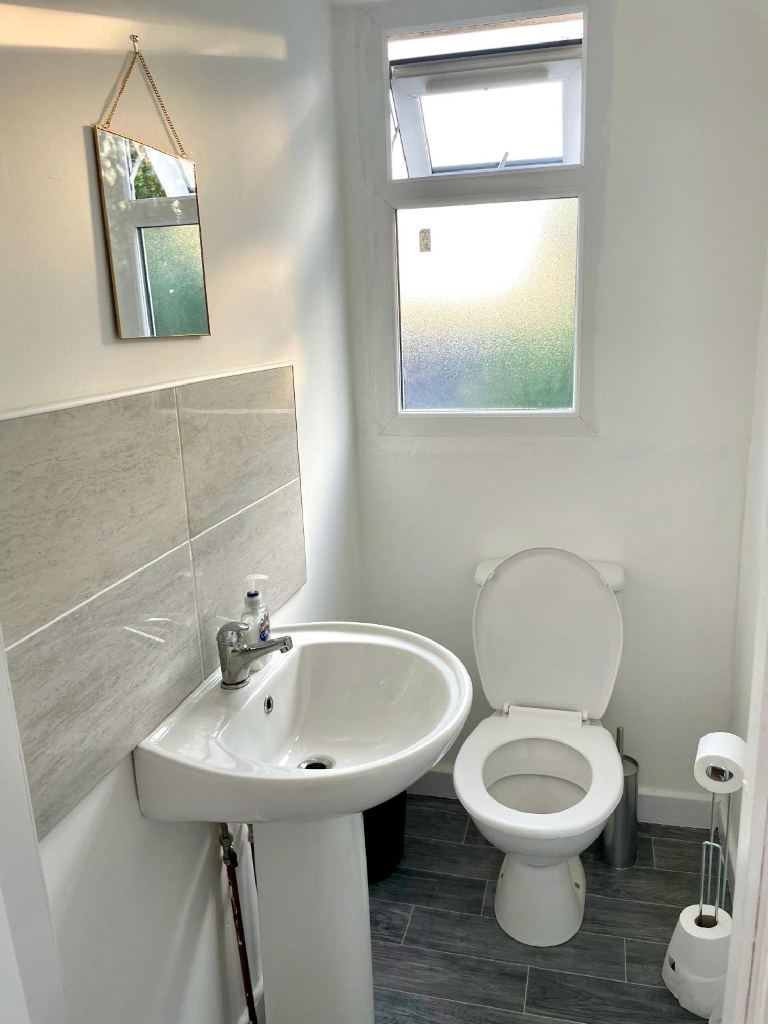 Holiday home Radford Retreat - - Great For Families & Contractors - Sleeps 6