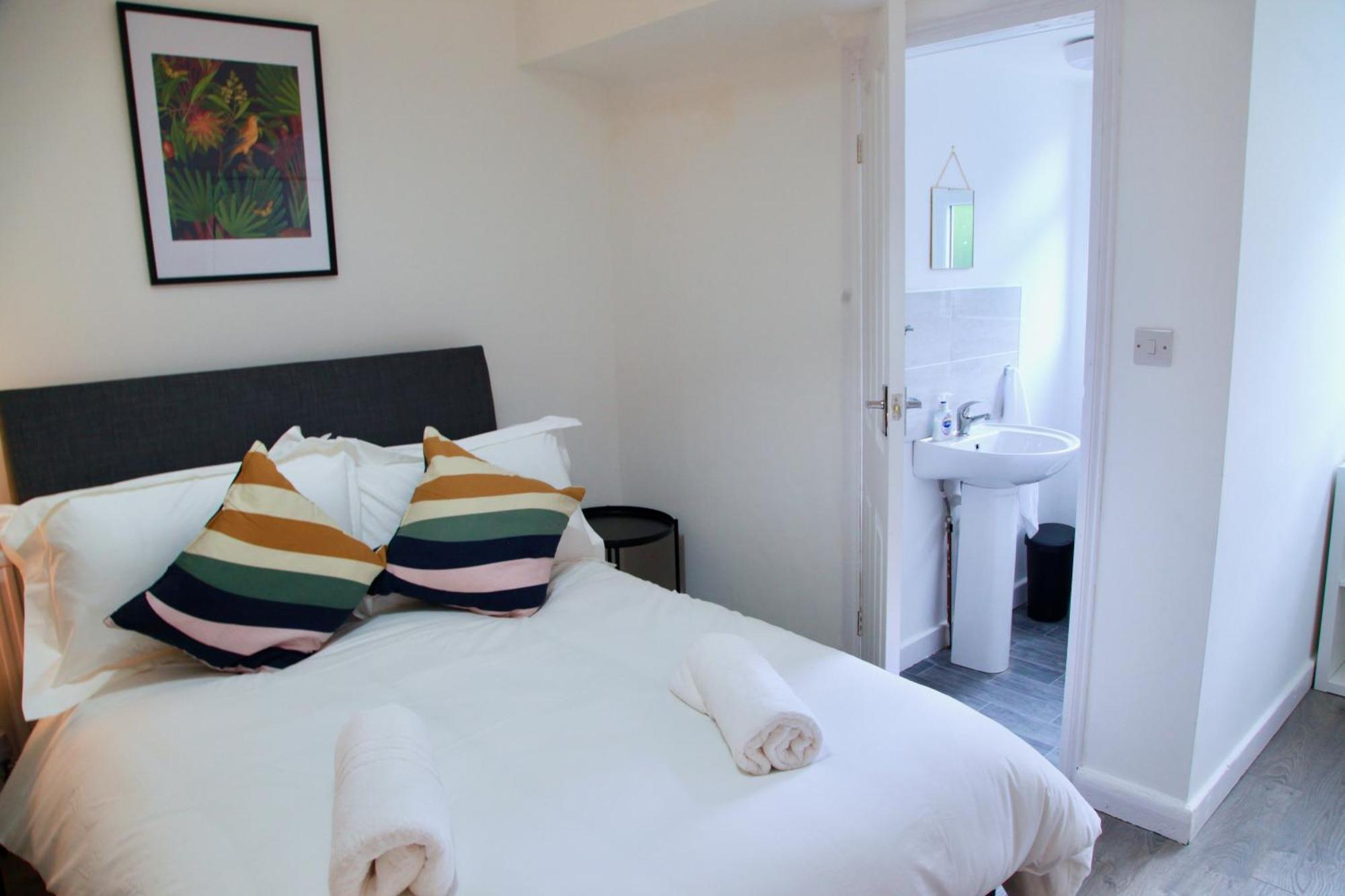 Radford Retreat - - Great For Families & Contractors - Sleeps 6 Vakantiehuis