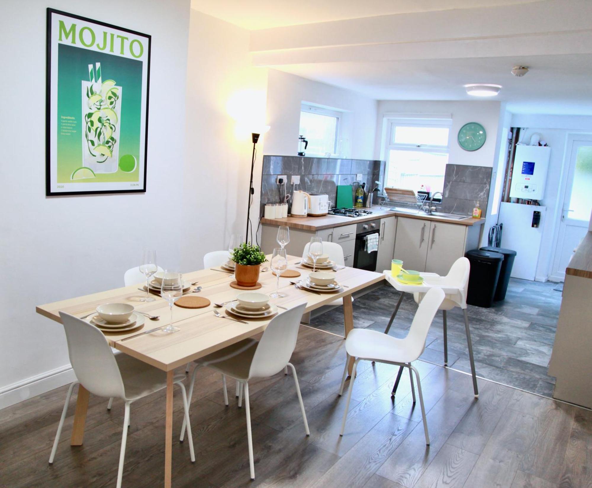Vakantiehuis Radford Retreat - - Great For Families & Contractors - Sleeps 6 *
